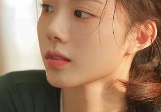 Hyoyeon (김효연)的奶牛写真作品全新上线，让你大开眼界，迷你动物园的完美画卷！